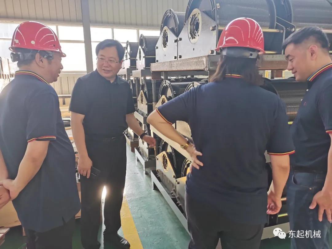 市產(chǎn)業(yè)集聚區(qū)黨委副書(shū)記、管委會(huì)主任宋太俊一行蒞臨東起集團(tuán)考察調(diào)研