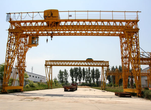 雙主梁門(mén)式起重機(jī)